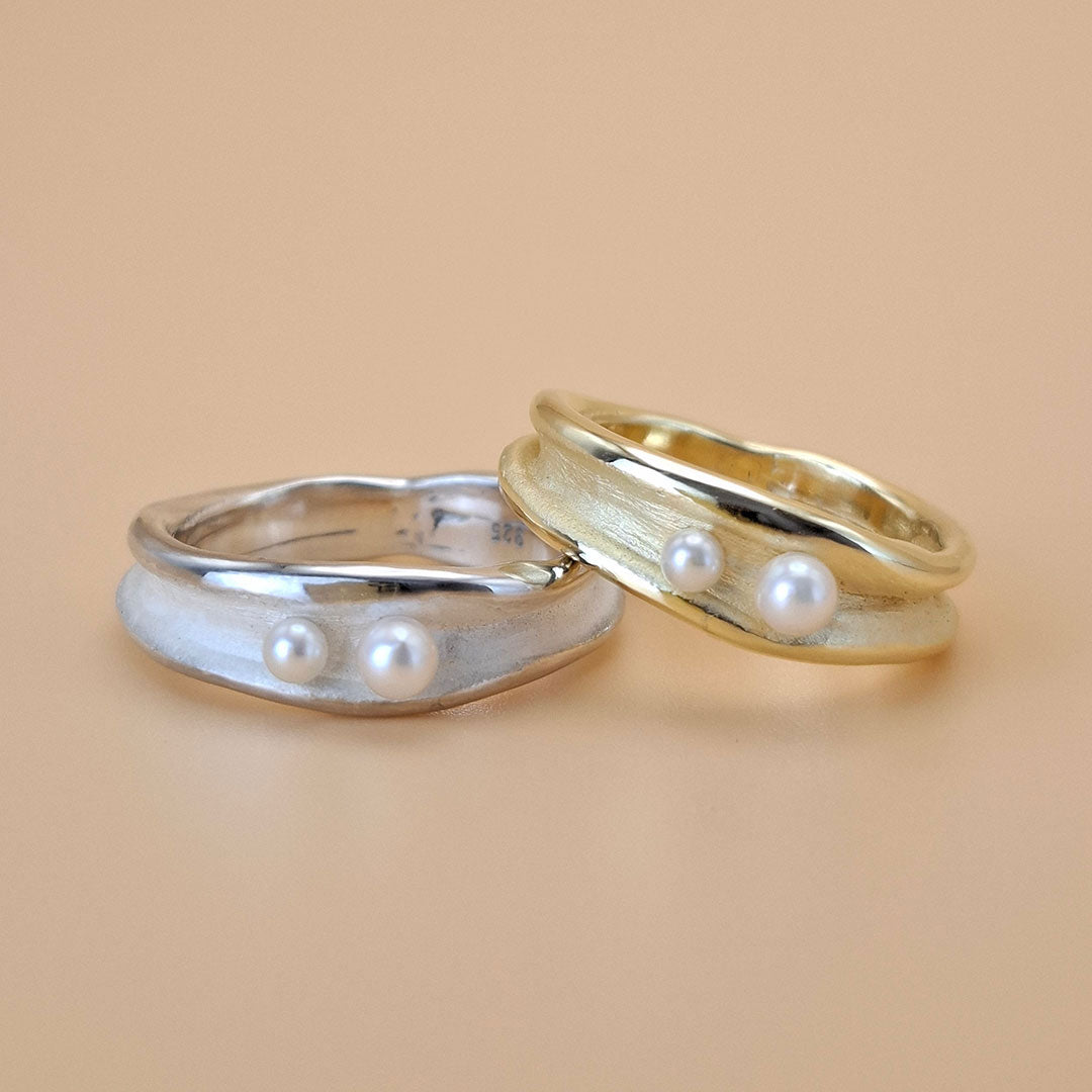 Lamellar ring with Pearls